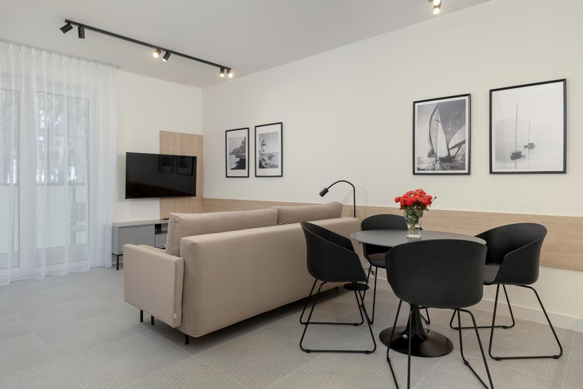Aquamarina Dabki Marina Invest Apart otel Dış mekan fotoğraf